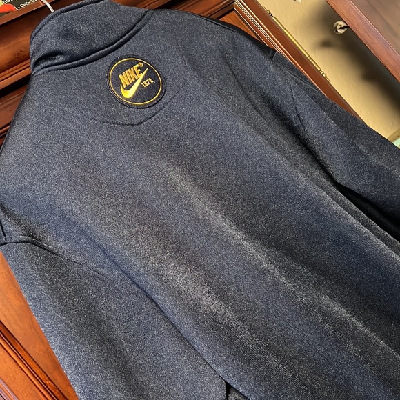 Nike Navy Blue & Gold 1972 Edition Y2K Zip Up Sweatshirt in excellent condition - Picture 6 of 8